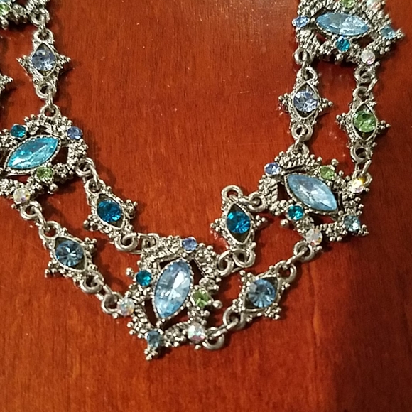 Turquoise crystal choker - Picture 2 of 4